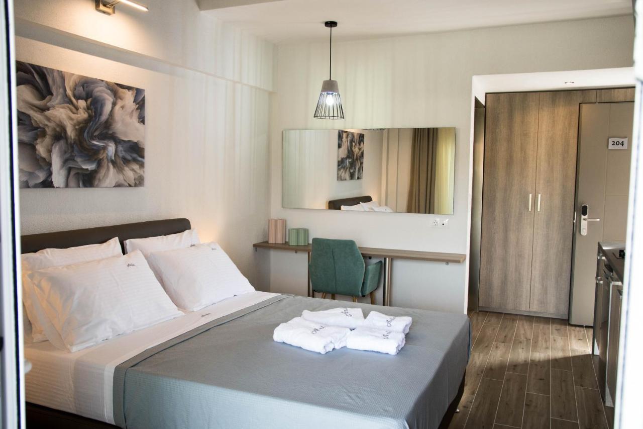 Aelia Luxury Apartments Nikíti Kültér fotó