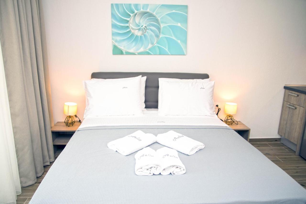 Aelia Luxury Apartments Nikíti Kültér fotó