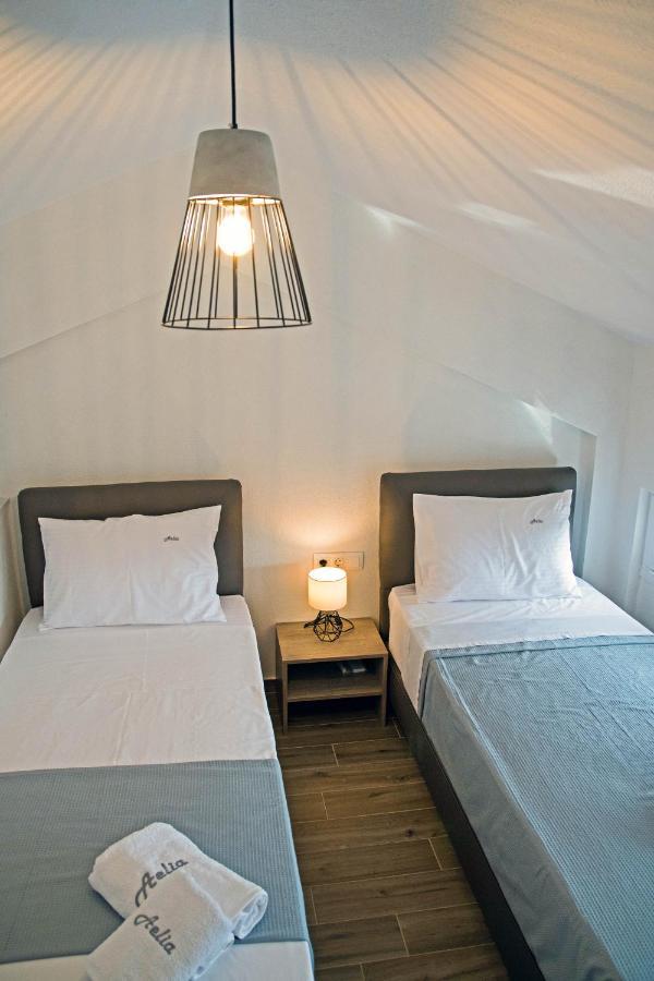 Aelia Luxury Apartments Nikíti Kültér fotó