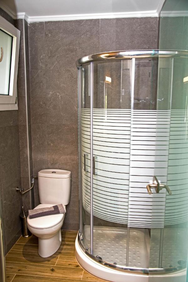 Aelia Luxury Apartments Nikíti Kültér fotó