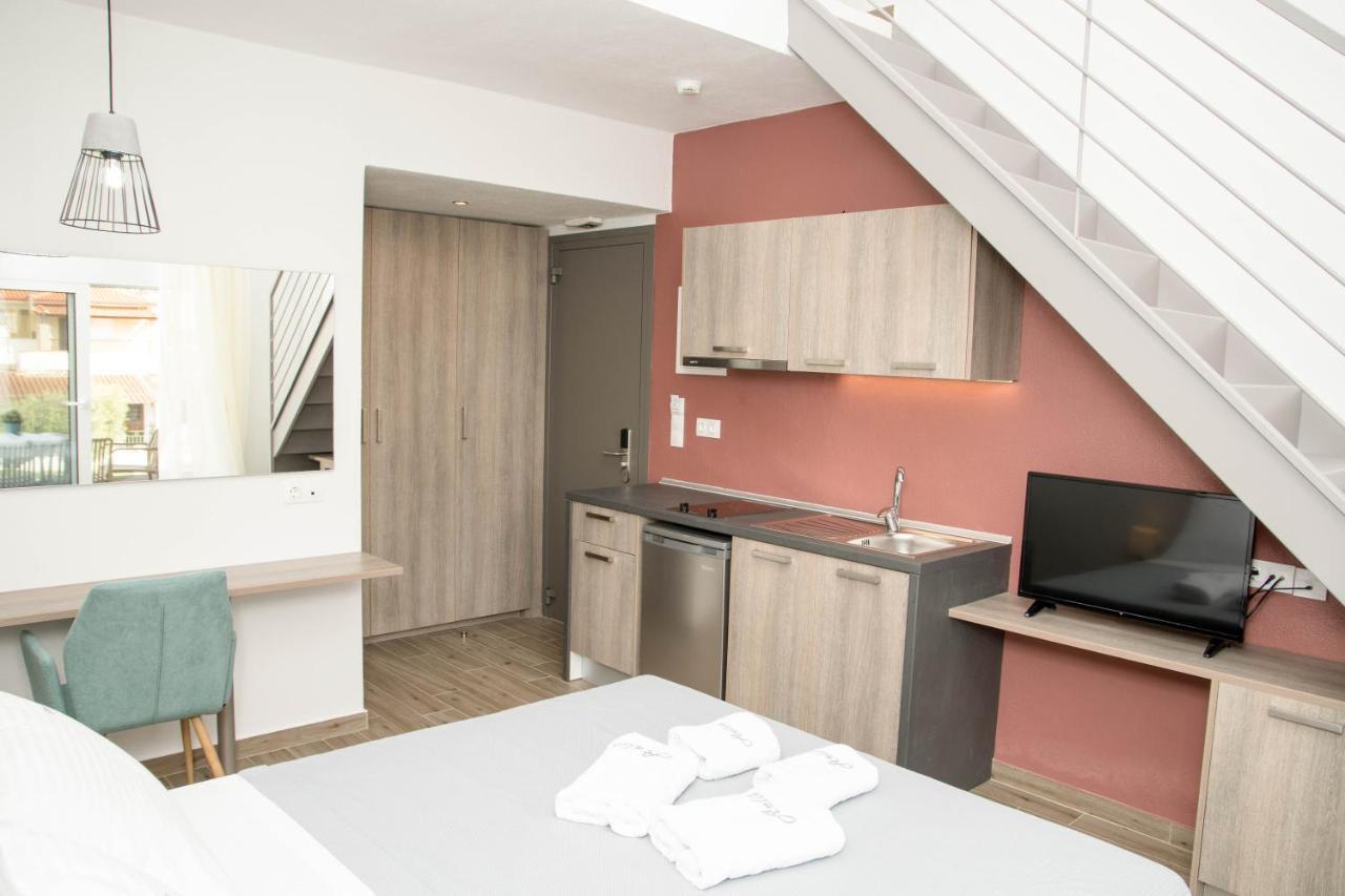 Aelia Luxury Apartments Nikíti Kültér fotó