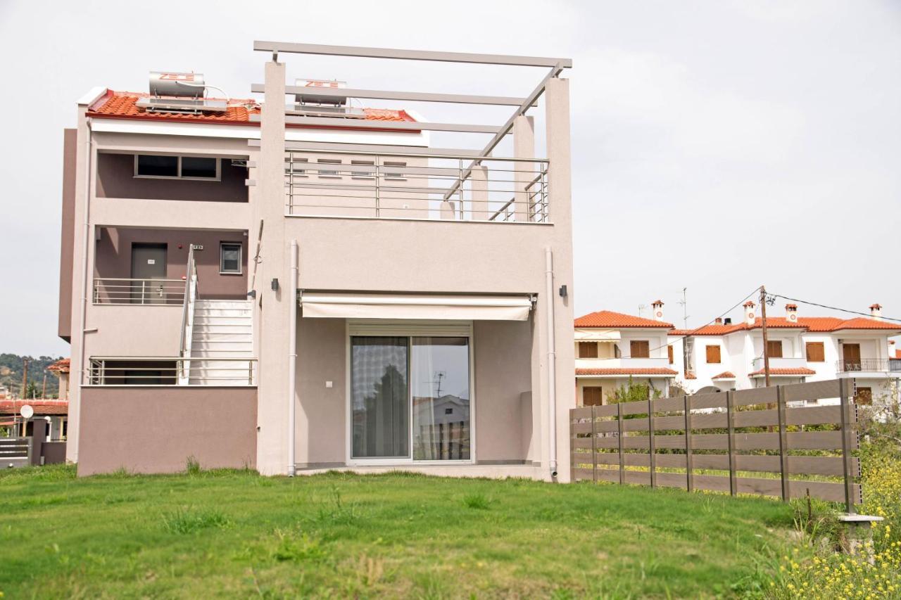 Aelia Luxury Apartments Nikíti Kültér fotó
